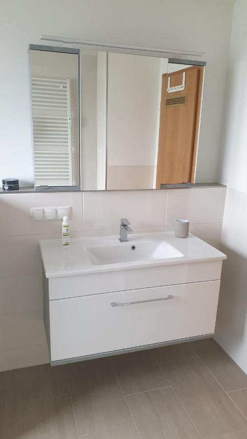 Boardingappartement Windeckblick, Ruhige, Zentrale Lage Mit Grossem Suedbalkon Buhl Bagian luar foto