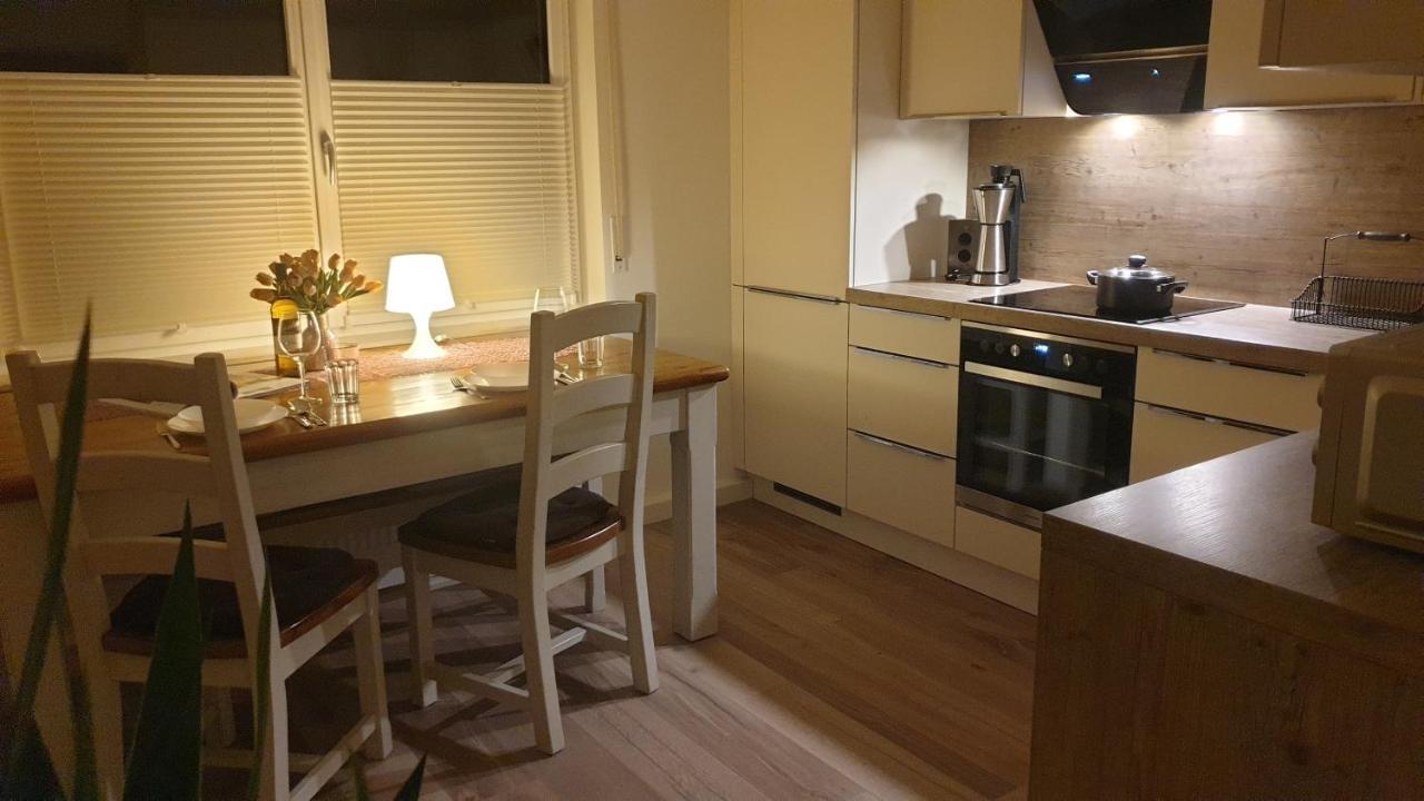 Boardingappartement Windeckblick, Ruhige, Zentrale Lage Mit Grossem Suedbalkon Buhl Bagian luar foto